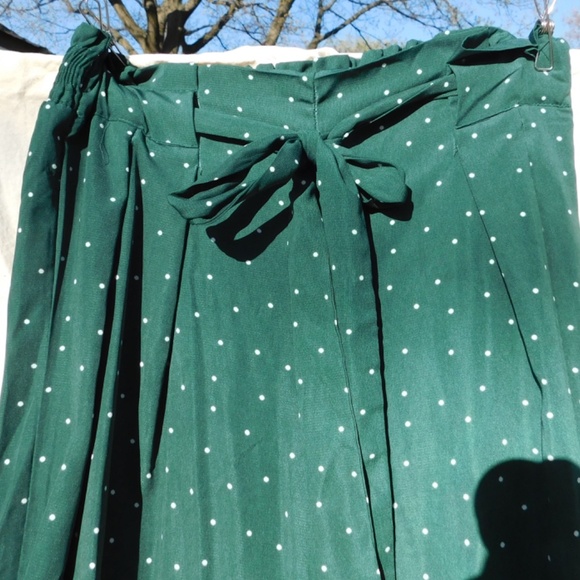Blu Pepper pants women S, forest green/white polka dots, elastic pullon paperbag - Picture 2 of 13